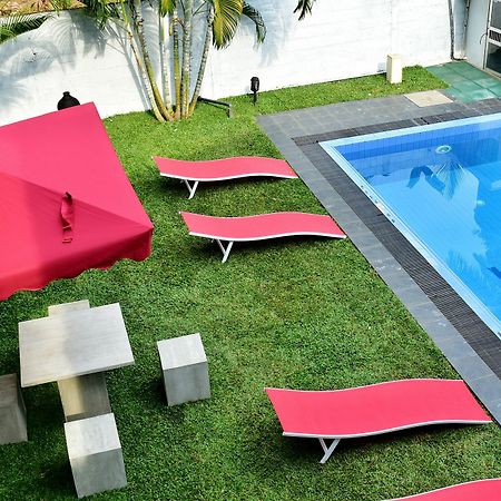 Sky Transit Hotel Katunayaka Εξωτερικό φωτογραφία