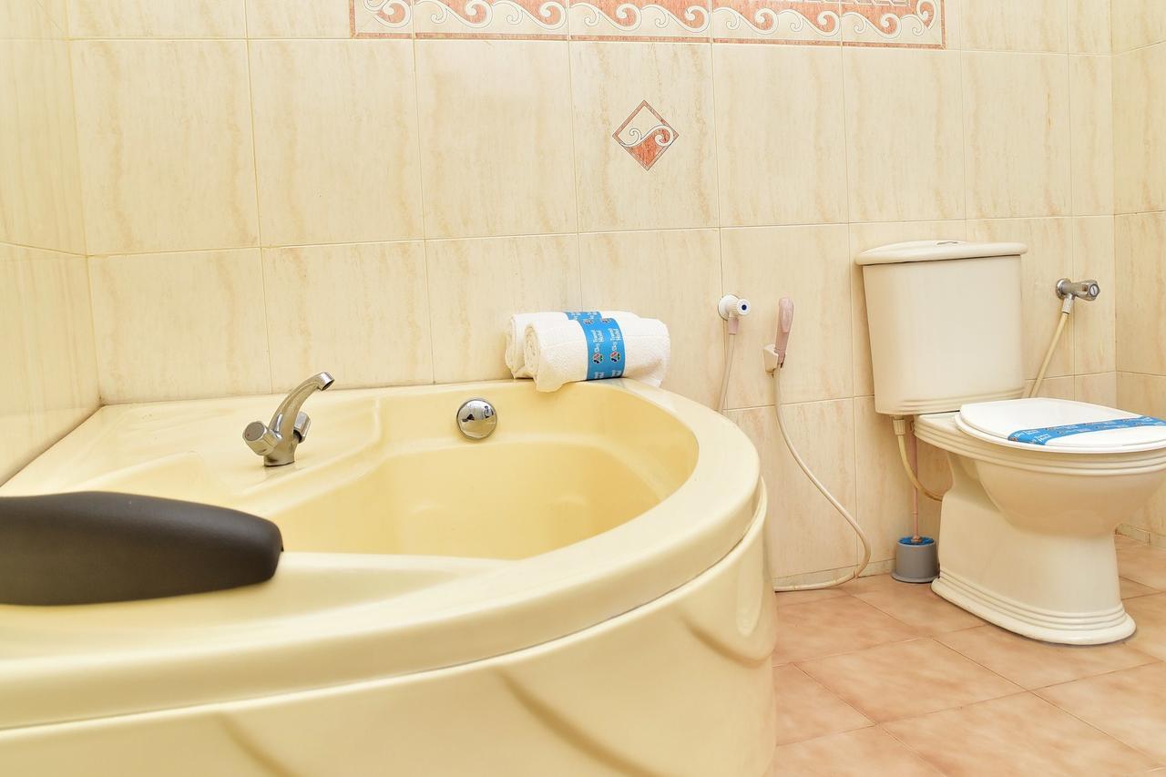Sky Transit Hotel Katunayaka Εξωτερικό φωτογραφία