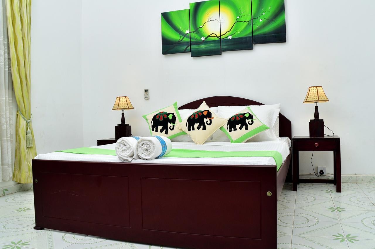 Sky Transit Hotel Katunayaka Εξωτερικό φωτογραφία